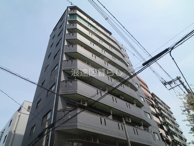 CASA  Naniwa 外観