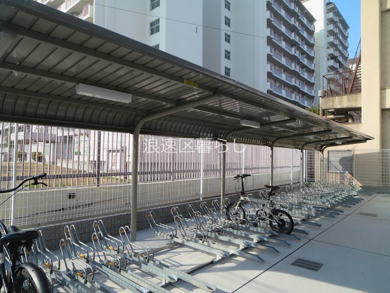 LIVAZ NAMBA AIRY その他